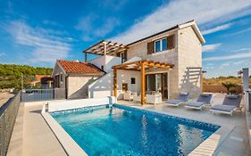 Villa Diomedes With The Sea View And The Pool