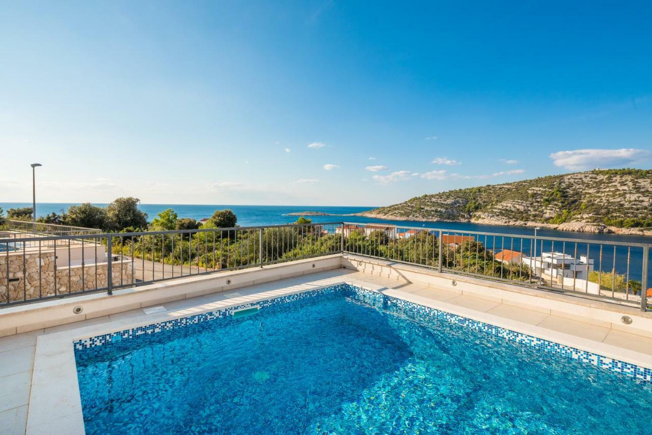 Villa Diomedes With The Sea View And The Pool Rogoznica  Zewnętrze zdjęcie