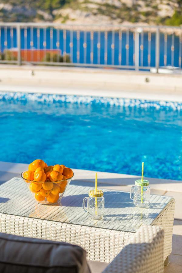 Villa Diomedes With The Sea View And The Pool Rogoznica  Zewnętrze zdjęcie